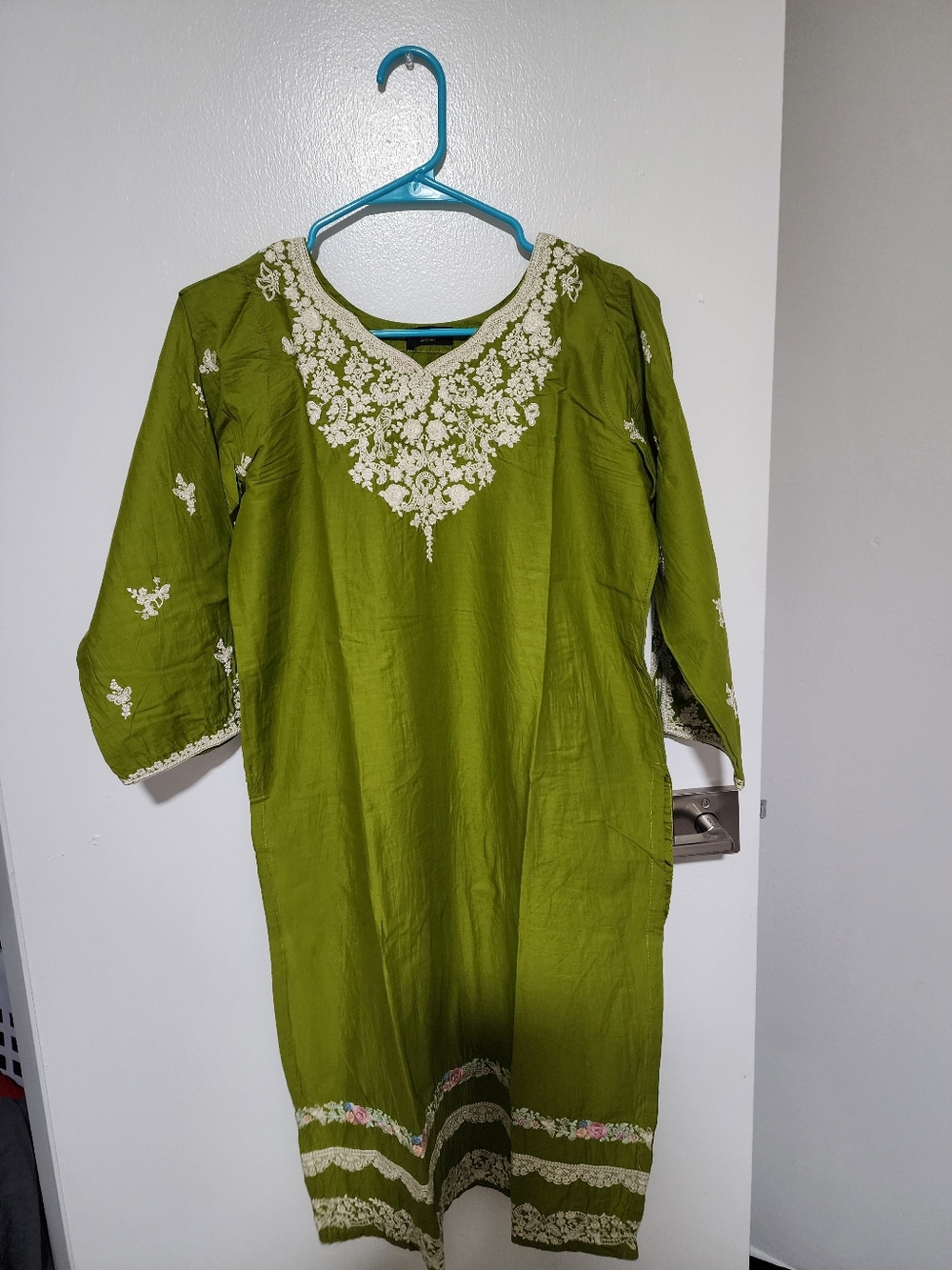 Agha Noor Embroidered Kurta Small Size Pakistani Designer Bust 38